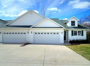 858 Eagles Way, Plymouth, WI 53073