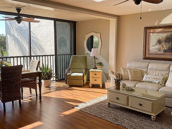 4th image of 1300 Cove Ii Pl #7-723