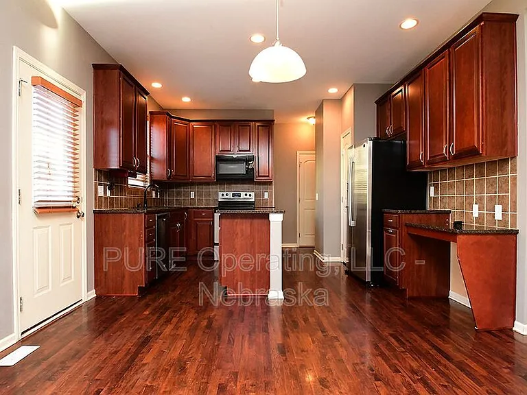 16258 Loop St — Photo 5