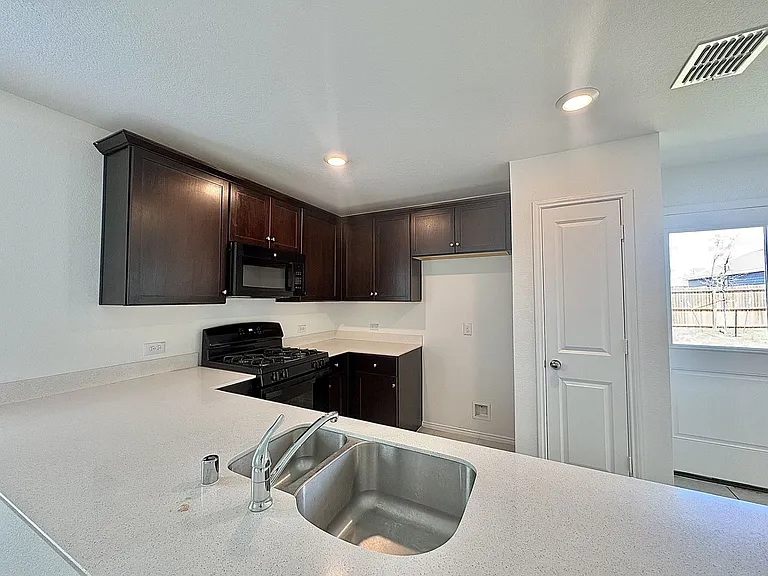 2644 Turtle Dove Dr — Photo 26