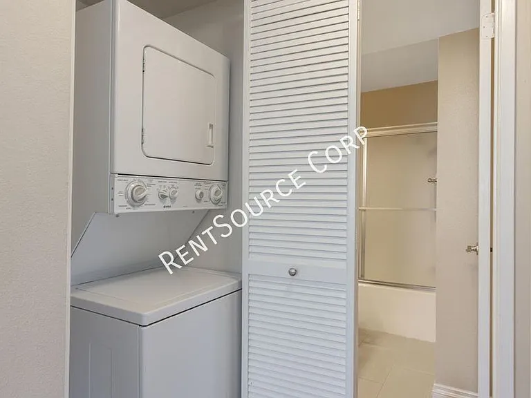 26901 Rainbow Glen Dr #643 — Photo 6