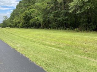 132 Garbacon Dr, Beaufort, NC 28516