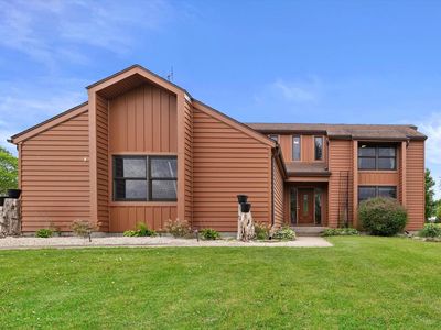 N6120 Evergreen DRIVE, Elkhorn, WI, 53121
