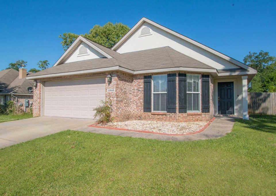 1st image of 13648 Hidden Oaks Dr