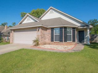 13648 Hidden Oaks Dr, Gulfport, MS 39503