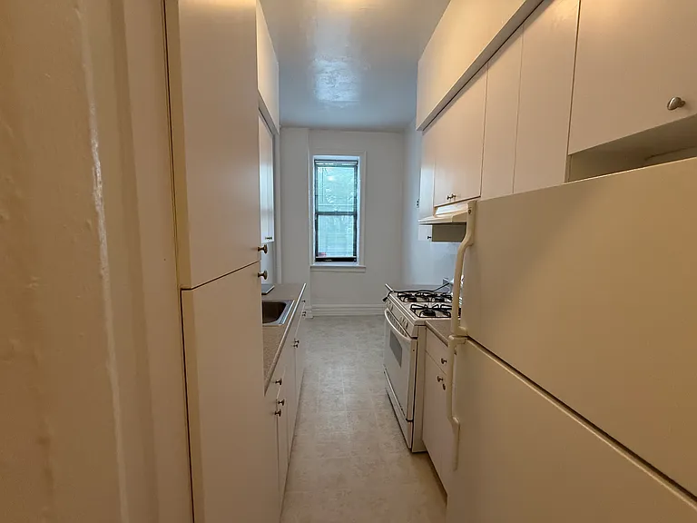 7410 Ridge Blvd #1A — Photo 12