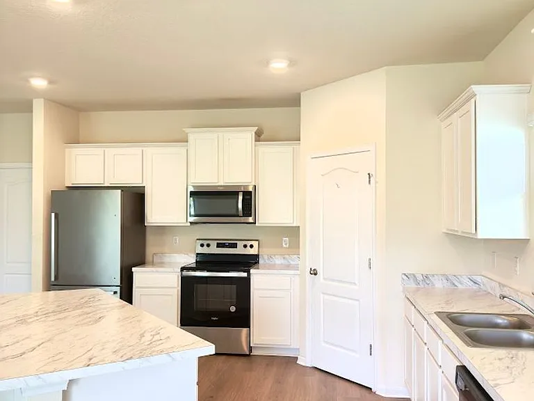 124 Teakwood Dr — Photo 5