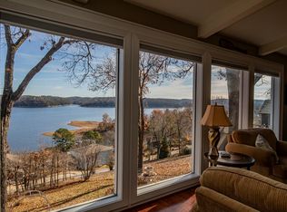 8062 Cedar Ln, Rogers, AR 72756