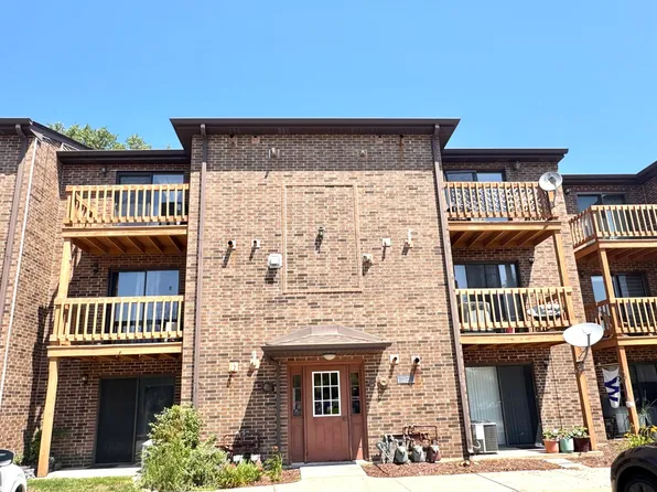 2264 Abbeywood Dr APT A, Lisle, IL 60532