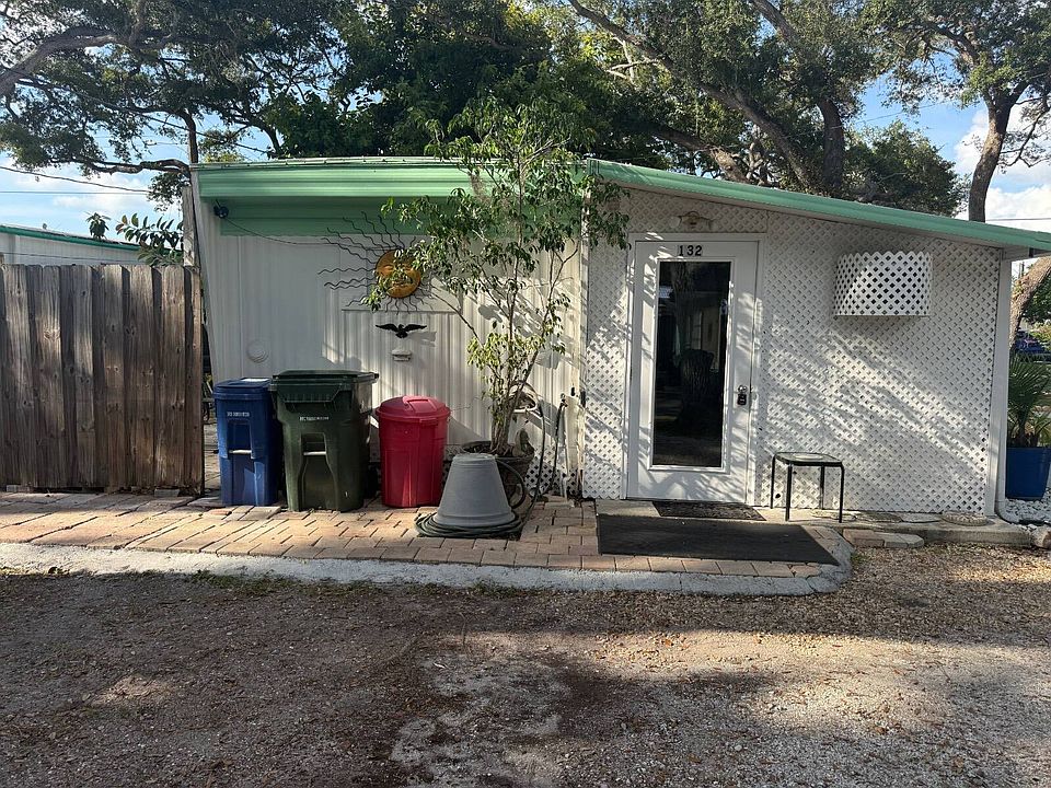 1st image of 2320 Bee Ridge Rd Lot 132