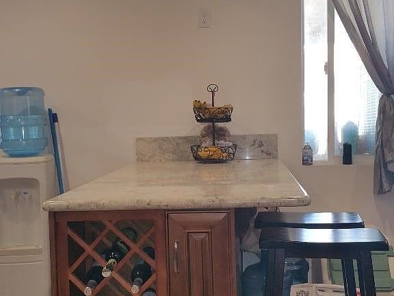 4th image of 1436 N Sultana Ave
