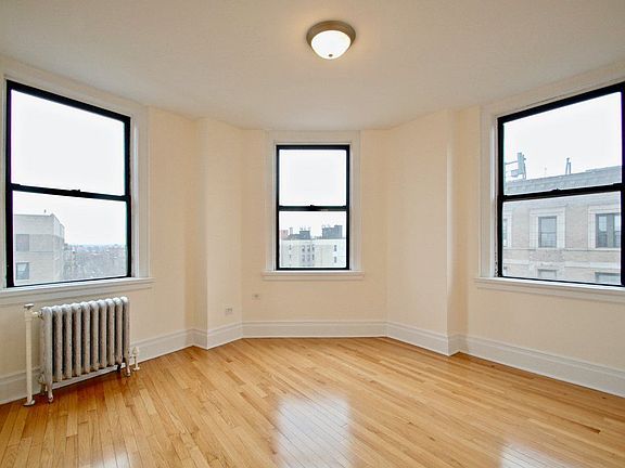 2nd image of 629 W 173rd St APT 6G