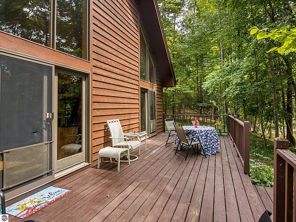 4th image of 4067 NE Torch Lake Dr