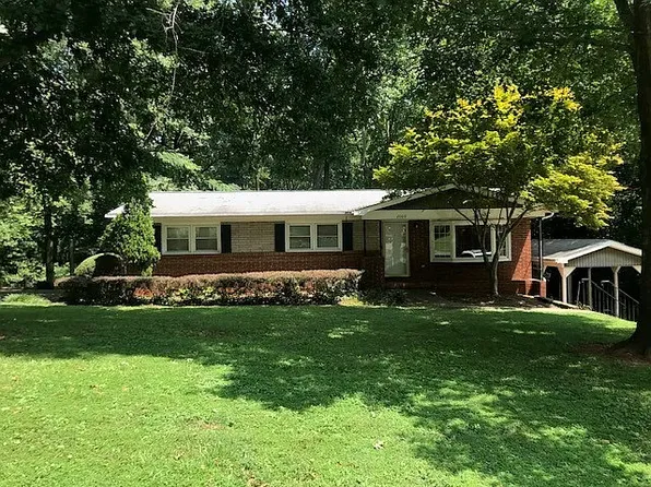 2009 Wensley Dr, Charlotte, NC 28210