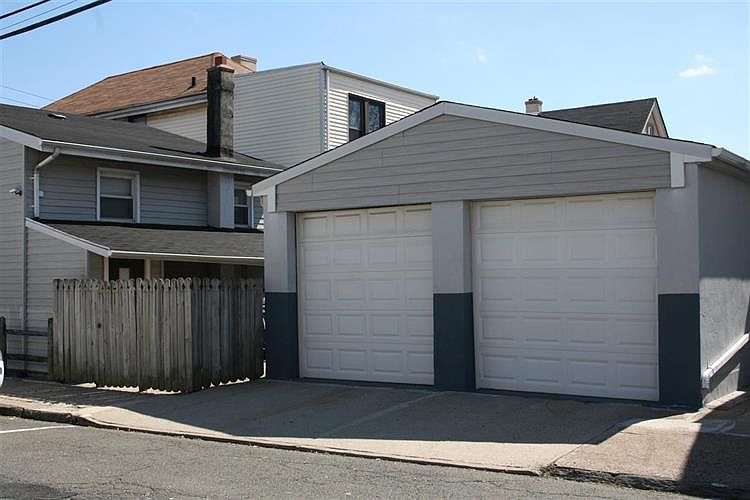 2nd image of 4615 Liberty Ave