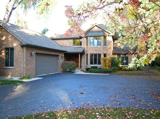 2821 N Vista Rd, Arlington Heights, IL 60004