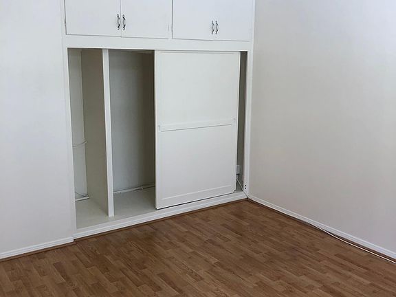 5th image of 524 Avenida Victoria #3