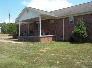 425 Peace Chapel Rd, Scotts Hill, TN 38374