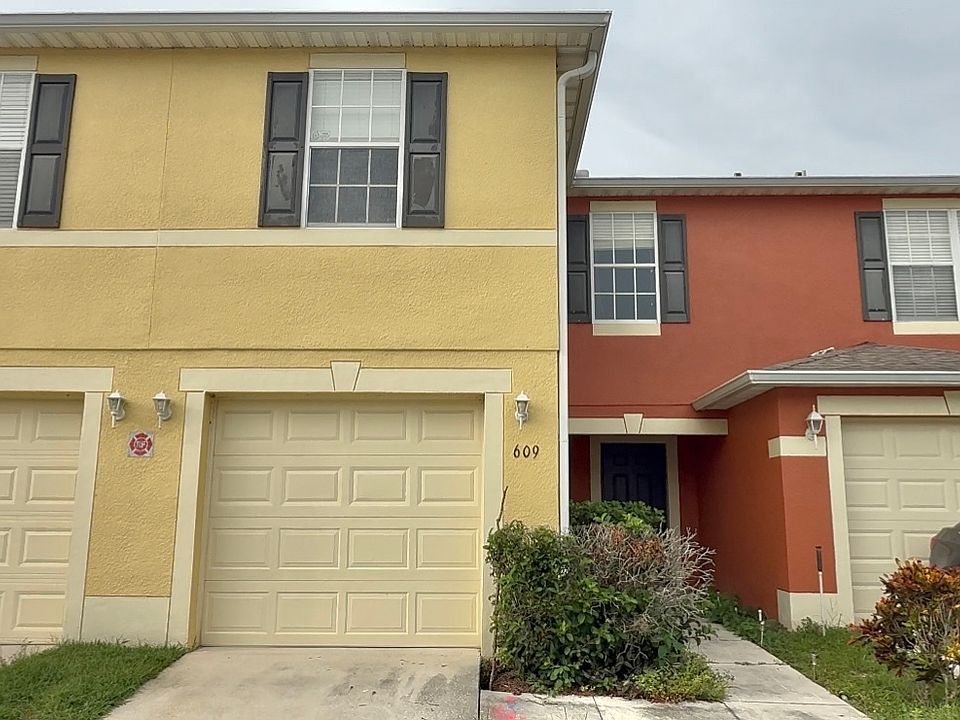 1st image of 609 Cresting Oak Cir #1