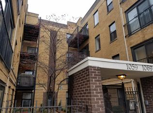 1059 W Foster Ave #1C, Chicago, IL 60640