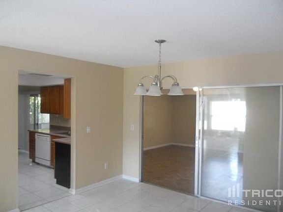 3rd image of 2872 English Dr
