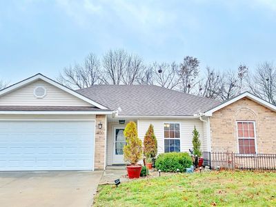 400 Hazelwood Dr, Warrensburg, MO, 64093