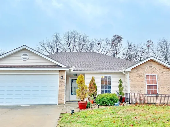 400 Hazelwood Dr, Warrensburg, MO 64093