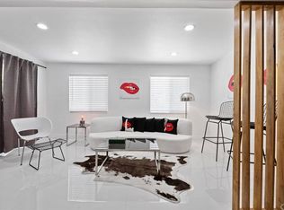 2055 E Acacia Rd, Palm Springs, CA 92262