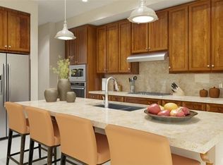 5215 Crystal Ln, Santa Ana, CA 92704