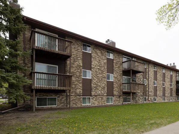 1102 23rd St S #D-10, Fargo, ND 58103