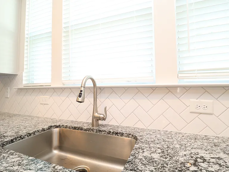 755 Amarra Dr — Photo 15