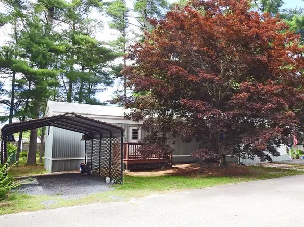 13 Siesta Dr, Wareham, MA 02571