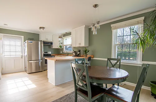 207 Reveille St Photo 1