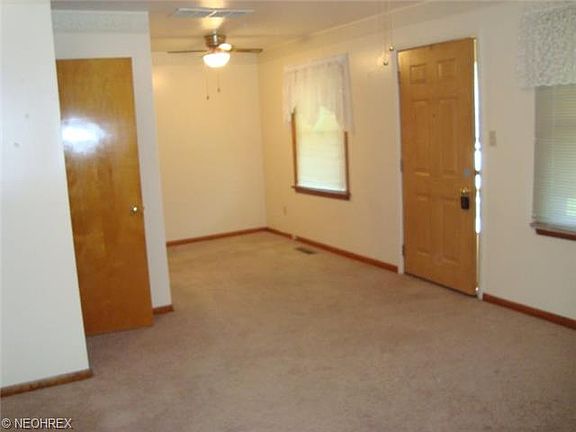 3rd image of 5120 W 139th St