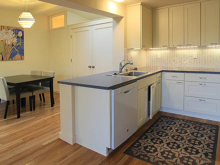 3412 NW Market St #MAIN FLOOR — Photo 11