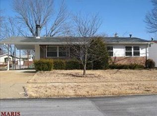 975 Jackson Ln, Florissant, MO