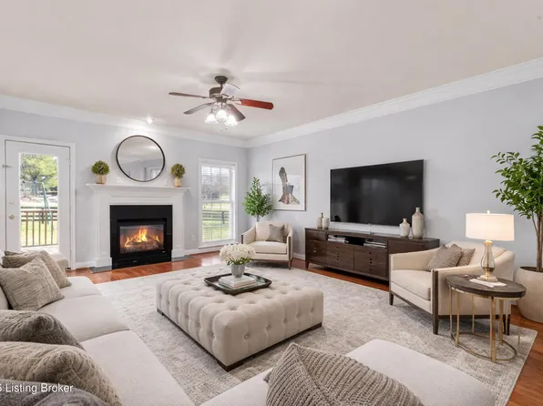 5131 Oaklawn Park Dr, Louisville, KY 40299