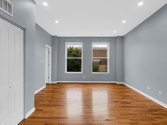 3rd image of 2608 W 38th St
