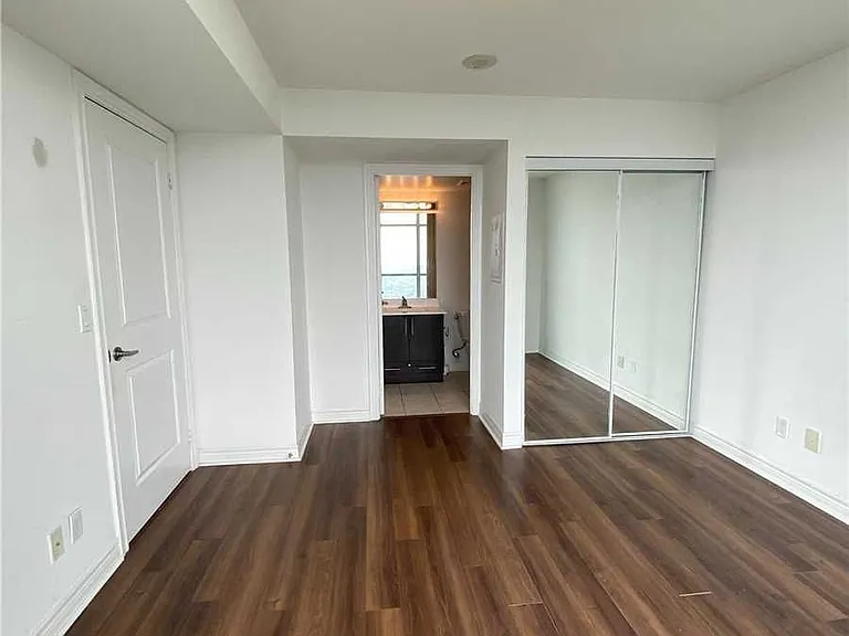 50 Town Centre Ct #3902 — Photo 3