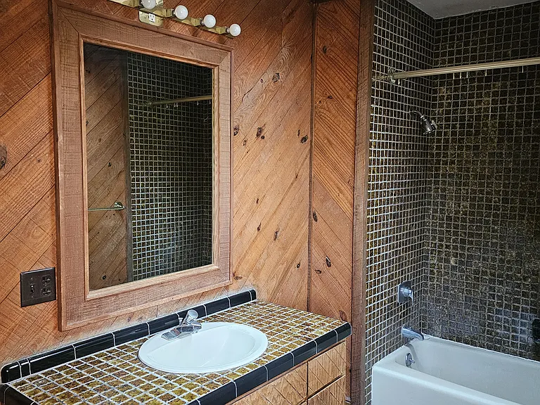 815 S Milledge Ave #1 — Photo 9