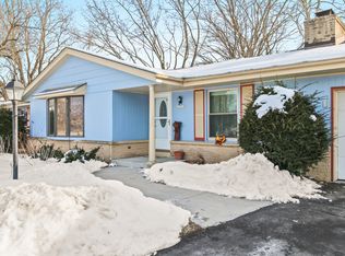 13925 W Forest Knoll Ct, New Berlin, WI 53151