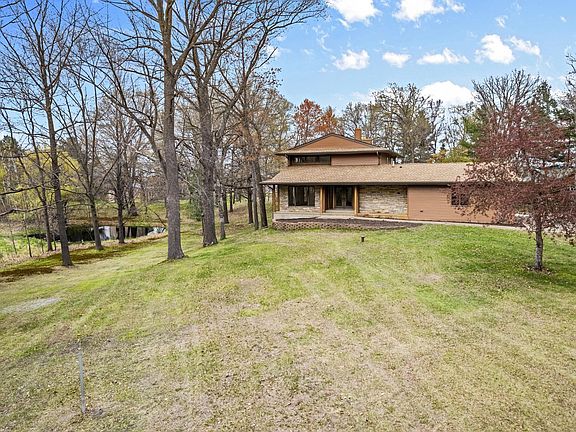 2nd image of 335 Chadwood Ln SW