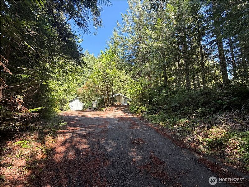 5th image of 10 Creek Court