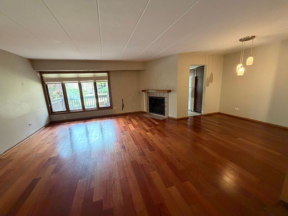 4th image of 17242 Ridgeland Ave APT 1N