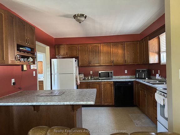 5th image of 34 Gillin Rd