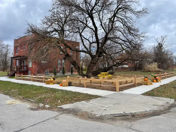 2914 15th St, Detroit, MI 48216