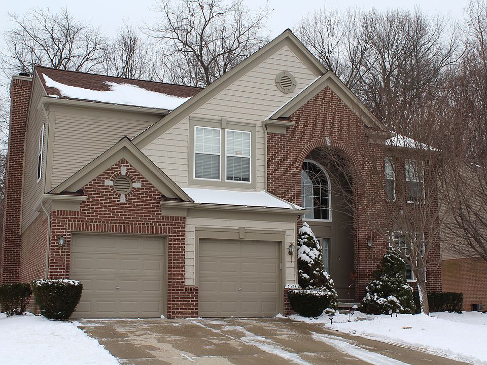 2nd image of 3121 Yosemite Dr