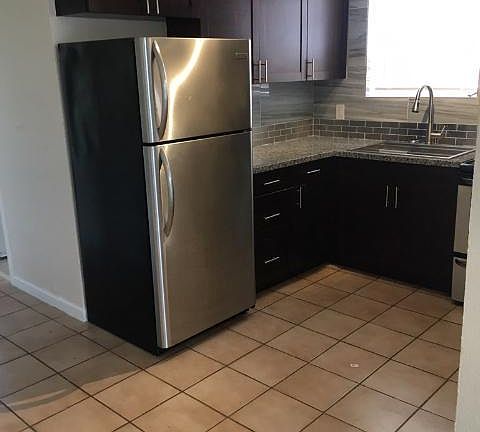 5th image of 521 NE 62nd St APT 2