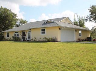 679 Roseland Rd, Sebastian, FL 32958