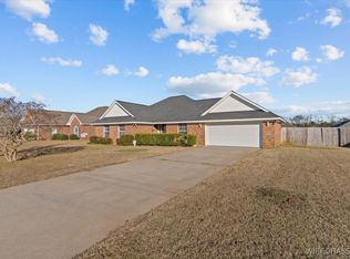 158 Hannah Rd, Daleville, AL 36322